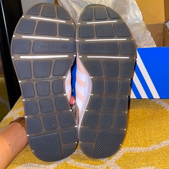 Adidas | Pink Swift tennis shoes - Picture 6 of 7